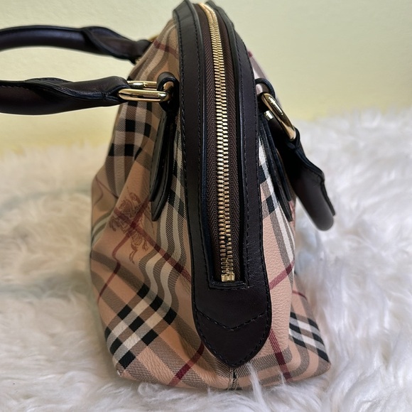 💯Authentic Burberry Haymarket Small Women's Bag🍀 - Picture 13 of 15
